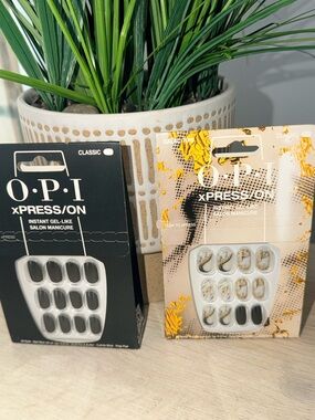 OPI Xpress/On Black & White Marble Press-On Nail Set